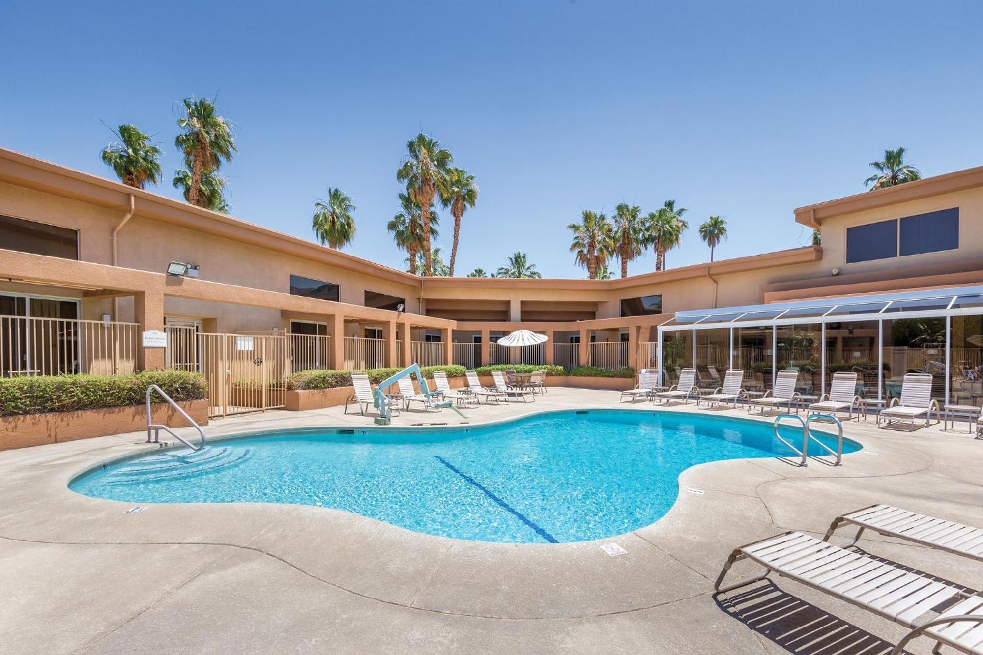 Worldmark Palm Springs - Plaza Resort And Spa Exterior photo